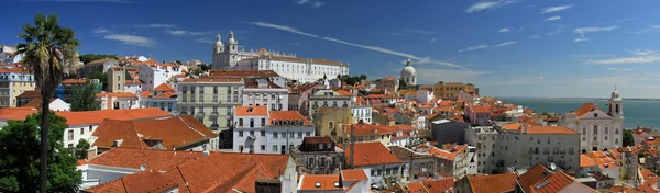 Alfama - старый квартал Лисбона (Португалия) ) Стоковое Фото