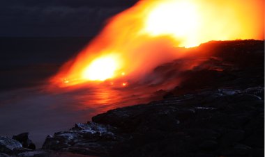 Lava entry in to the ocean (Big Island, Hawaii) clipart