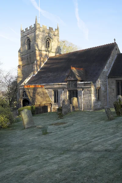 Oude kerk platteland — Stockfoto