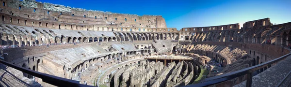Внутри Колизея в Риме — стоковое фото