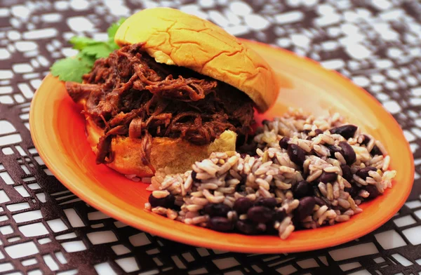 Shredded Beef Sanwich with Beans and Rice — Stock Photo, Image