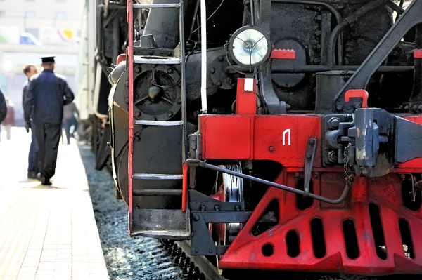 Velha locomotiva a vapor russa em Peron — Fotografia de Stock