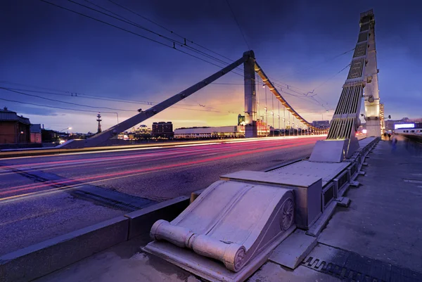 Puente Krymsky a través de Moscú-río —  Fotos de Stock