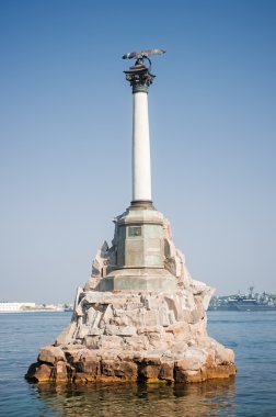 Evlendikten gemiler - Sivastopol, şehrin amblemi bir anıt anıt