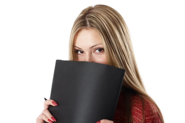 Ung vacker affärskvinna hålla filer mot vit bakgrund — Stockfoto