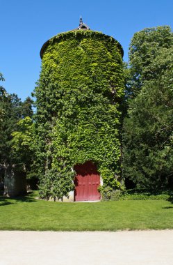 Green tower - Chenonceau Castle clipart