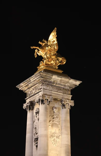 パリのポンアレクサンドル3世 — ストック写真