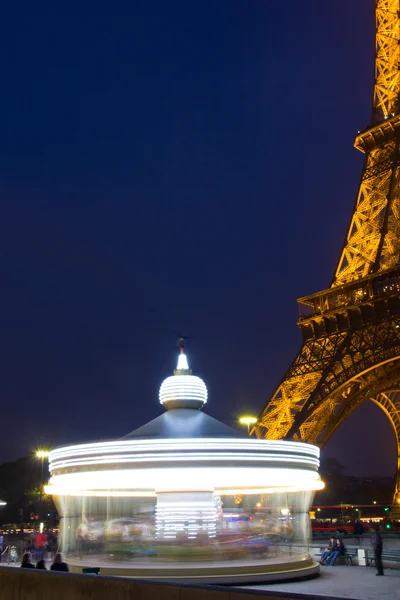 Eiffel Tower and his caroussel — Stock Photo, Image