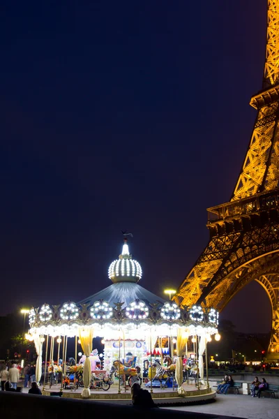Eiffel Tower and his caroussel — Stock Photo, Image