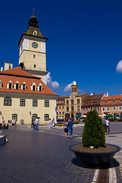 Raad Square (Piata Sfatului kunt bezoeken) - Brasov — Stockfoto