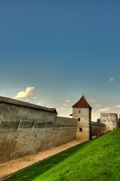 Paredes velhas da fortaleza de Brasov — Fotografia de Stock