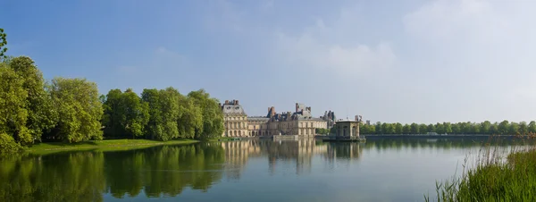 Schloss von fontainebleau - panorama — Stockfoto