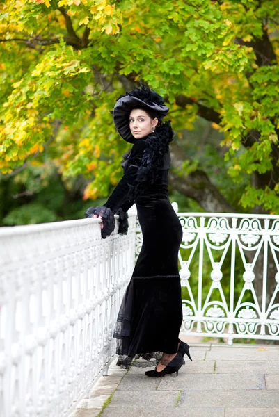 Mulher aristocrática bonita — Fotografia de Stock