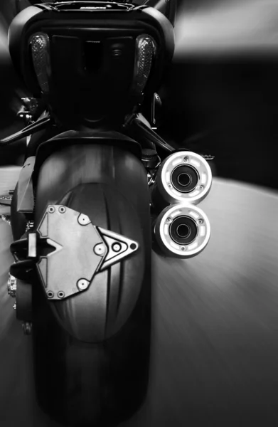 Motocykl a jeho výfuku — Stock fotografie