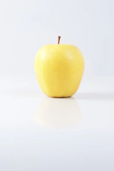Apple gold — Stock Photo, Image