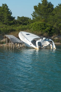 Sunk Speedboat clipart