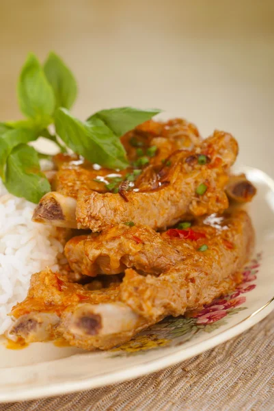 Panaeng varkensvlees rib curry Stockfoto