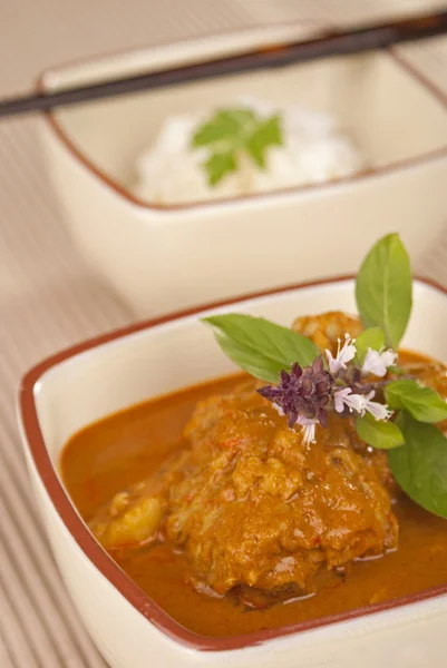 Pollo tailandés al curry frito rojo —  Fotos de Stock