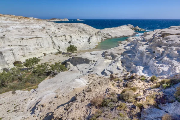 Playa de Sarakiniko, Isla de Milos, Cícladas, Grecia — Foto de Stock