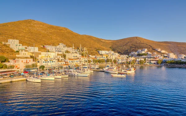Přístav Merichas, kythnos island, cyclades, Řecko — Stock fotografie