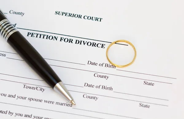 離婚のペーパーのための請願 ロイヤリティフリーのストック写真