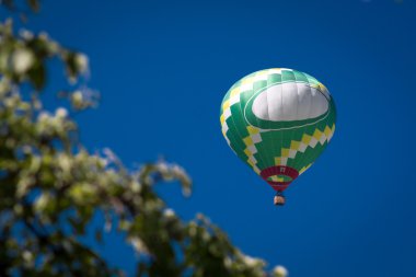 Ballon iyon mavi gökyüzü