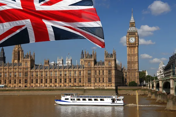 Μπιγκ Μπεν με τη σημαία της Αγγλία, Λονδίνο, Ηνωμένο Βασίλειο — Φωτογραφία Αρχείου