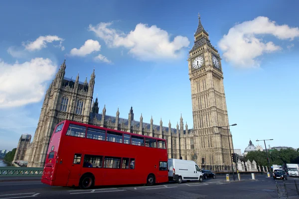 Big ben med dubbel däckare, london, Storbritannien — Stockfoto