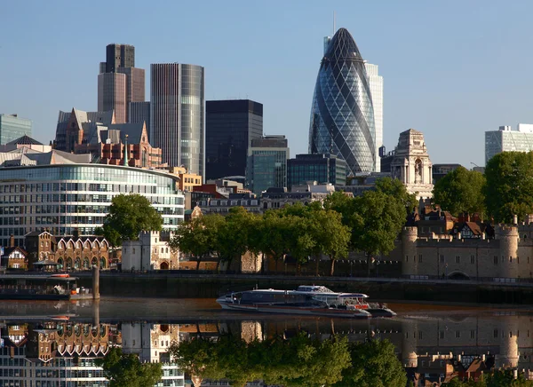 Modern London cityscape, LONDON, UK — стоковое фото