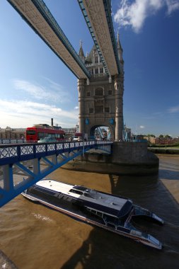 ünlü tower bridge, Londra, İngiltere