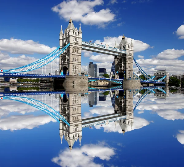 著名的伦敦塔桥，伦敦英国 — 图库照片