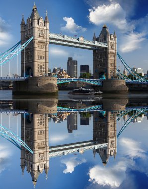 ünlü tower bridge, Londra, İngiltere