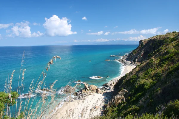 Fantastique côte azur de Calabre en Italie — Photo