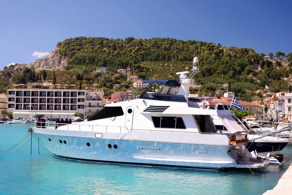 Luxury Yacht in harbor — Stock Photo, Image
