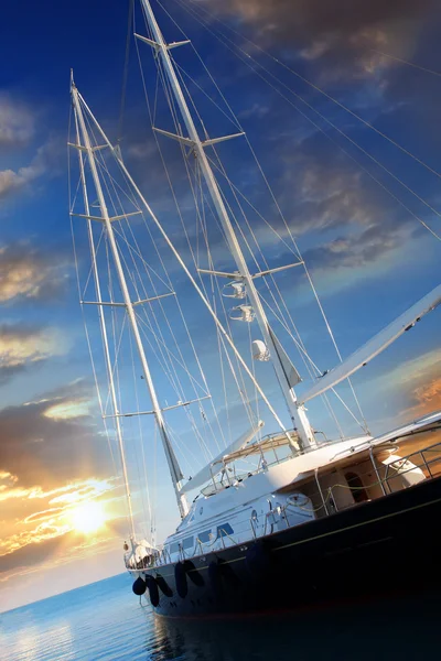 Luxury sailing boat — Stock Photo, Image