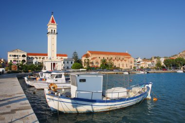 Zakynthos şehrin ana Kilisesi ve liman Yunanistan ile