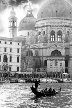 Venedik 'teki Büyük Kanal' da Gondol