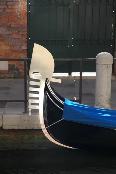 Dettaglio della gondola a Venezia — Foto Stock