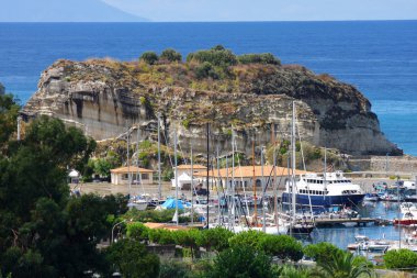 İtalya, calabria, eski kasaba tropea kaya