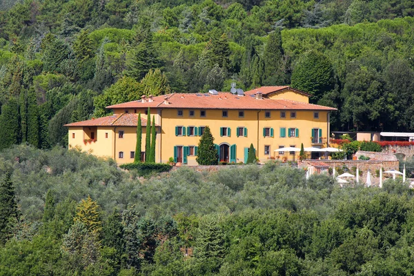 Krajina vinic Chianti v Toskánsku, Itálie — Stock fotografie