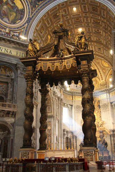 Basílica de São Pedro, Praça de São Pedro, Cidade do Vaticano. Interior interior interior — Fotografia de Stock