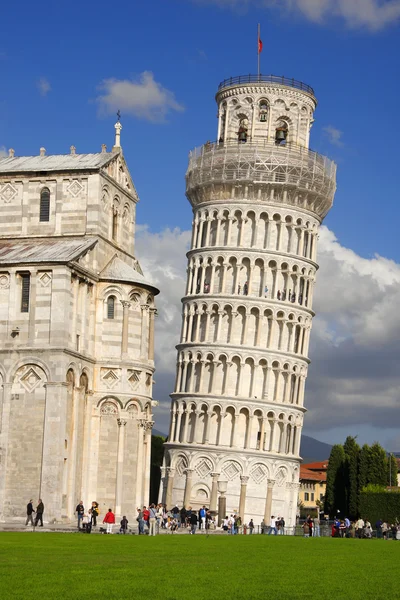 Torre inclinada de Pisa, Italia —  Fotos de Stock
