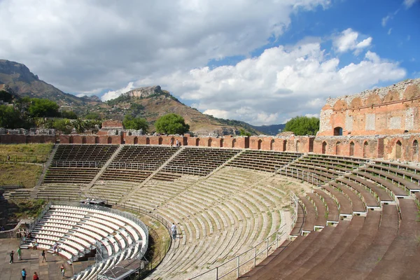 Taormina teater på Sicilia, Italia – stockfoto