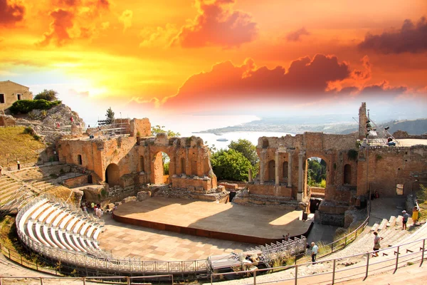 Teatro Taormina en Sicilia, Italia — Foto de Stock