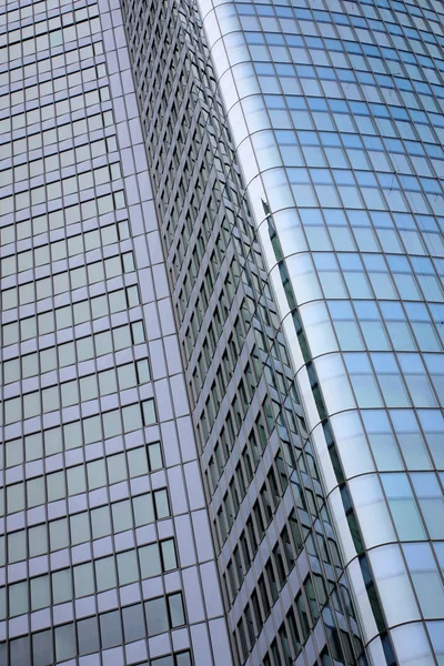 Detalhe do arranha-céu no centro de negócios — Fotografia de Stock