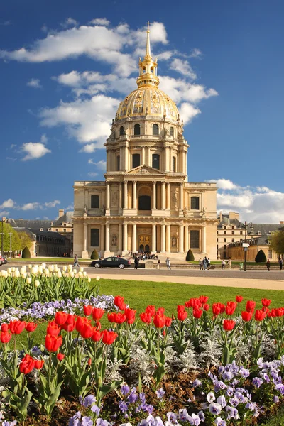 Paris dengan Les Invalides di musim semi, Perancis — Stok Foto