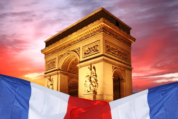 法国在晚会，著名凯旋门，巴黎 — 图库照片