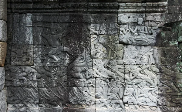 Płaskorzeźba w bayon, angkor. Siem reap. Kambodża — Zdjęcie stockowe