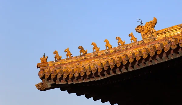 Decorazioni imperiali del tetto. Città Proibita. Pechino. Cina — Foto Stock