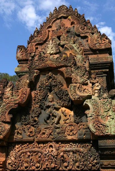 Kámen řezbářské .banteay srei chrám. Angkor. Siem reap, Kambodža. — Stock fotografie